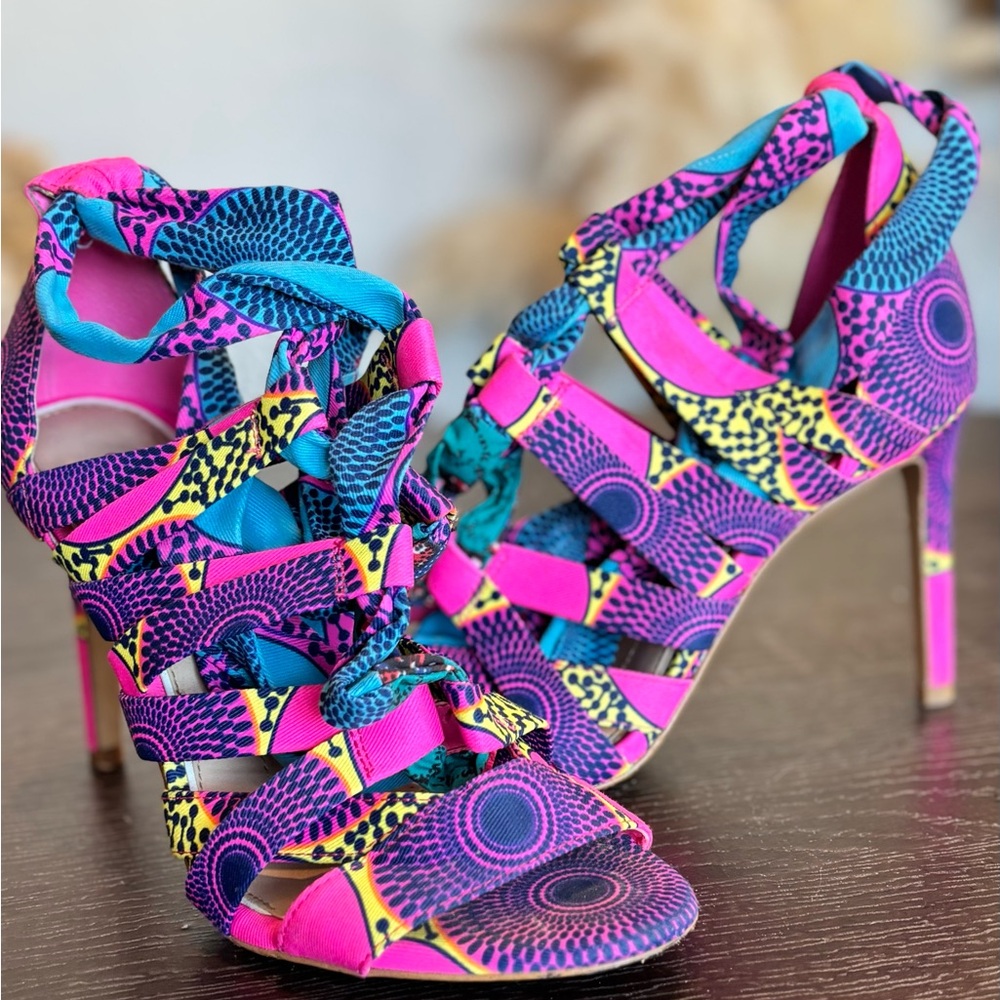 Gianni Bini-Vibrant Strappy Tie up Heels 7.5M | Holiday Party Event Ready